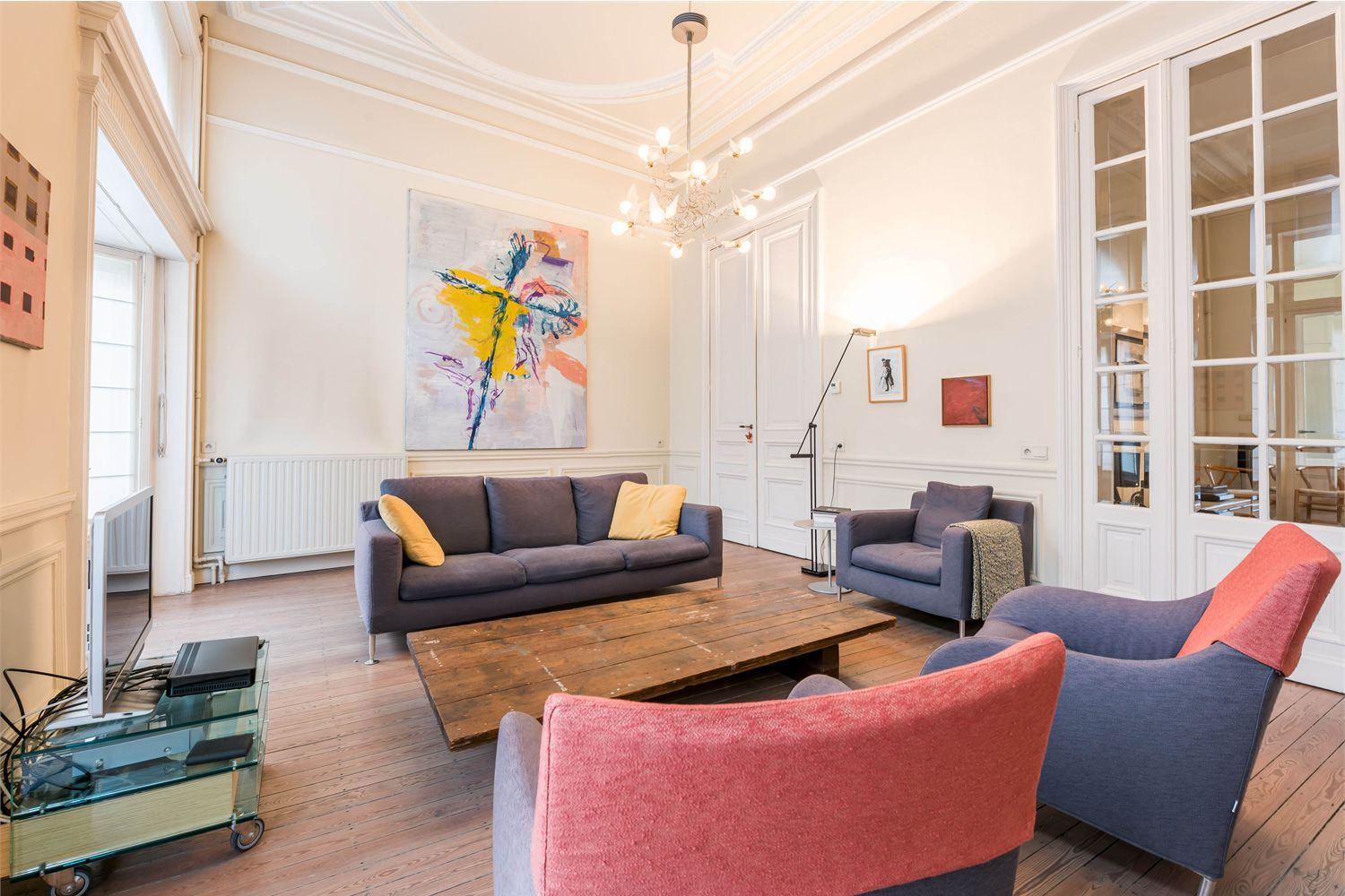 Bijzonder mooi en exclusief herenhuis in prachtige authentieke stijl! 