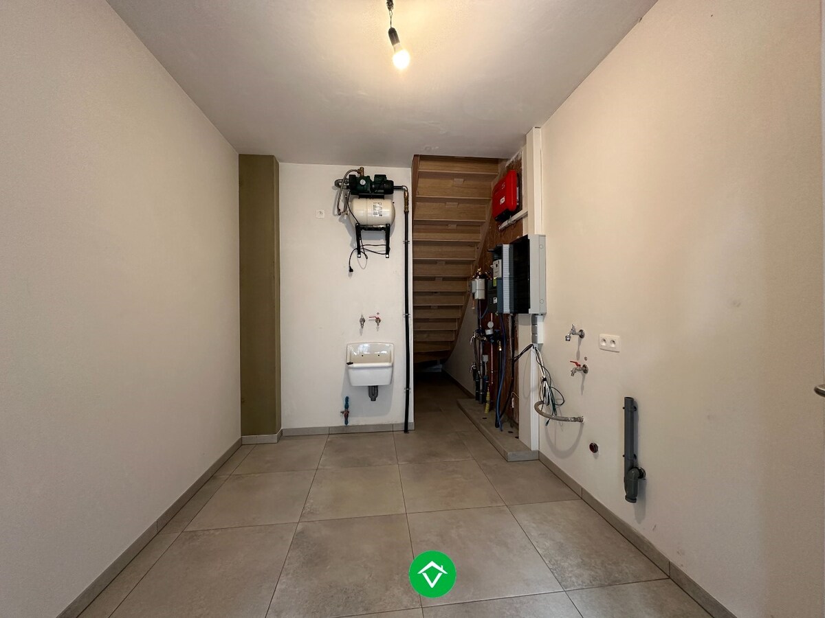 Moderne en lichtrijke nieuwbouwwoning met drie slaapkamers te Handzame (Kortemark) 