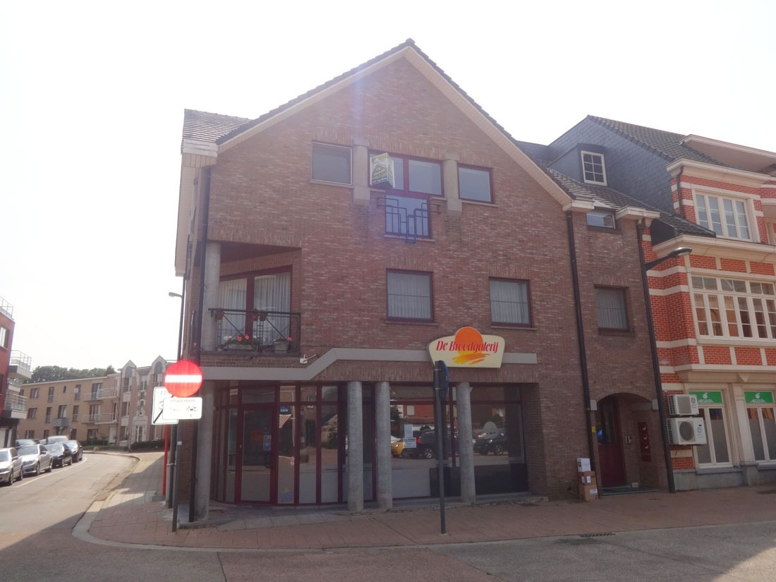 Verhuurd dak appartement - Paal