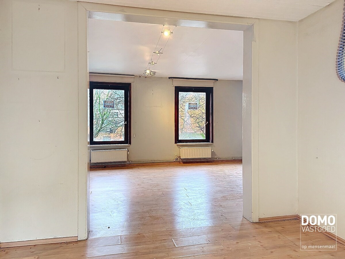 Te renoveren handelshuis gelegen in het centrum van Diepenbeek. 