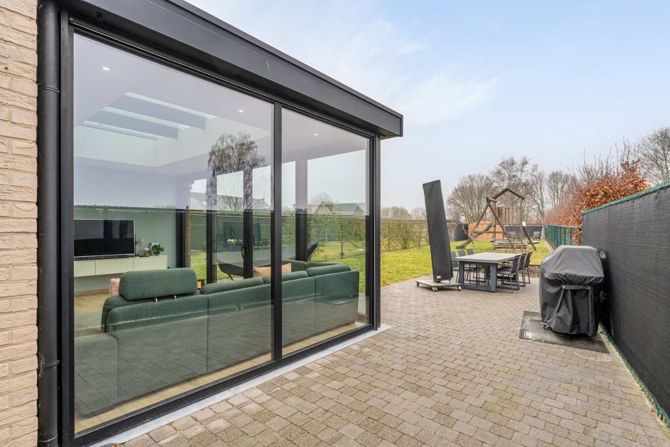 Recente, goed afgewerkte gezinswoning op een perceel van 5a15ca nabij het dorpscentrum van Opoeteren! 