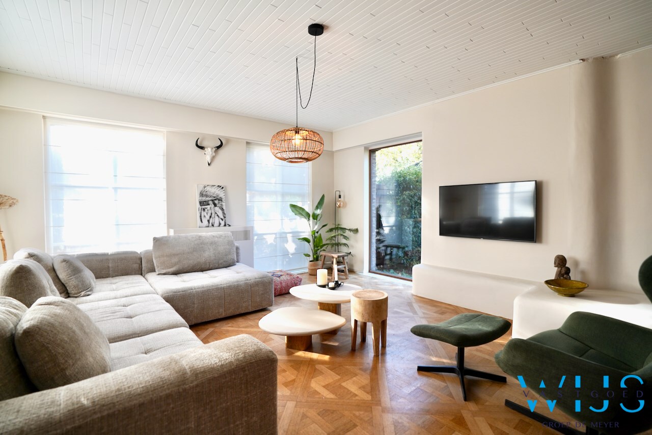 Prachtig ruim woonhuis met volwaardig bijgebouw ! 