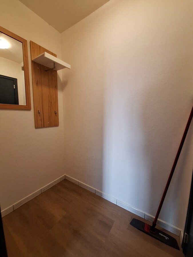 Instapklaar appartement met terras en autostandplaats in hartje Beringen 