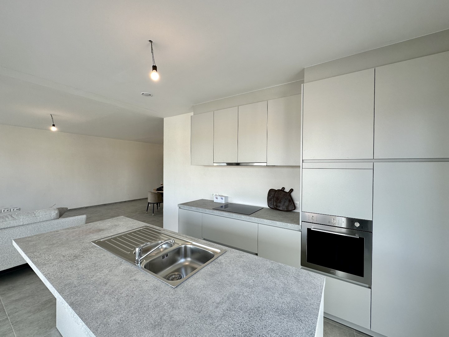 Prachtig lichtrijk en ruim (116 m²) nieuwbouw 2-slpk appartement met (zonne)terras(en), Kortemark 