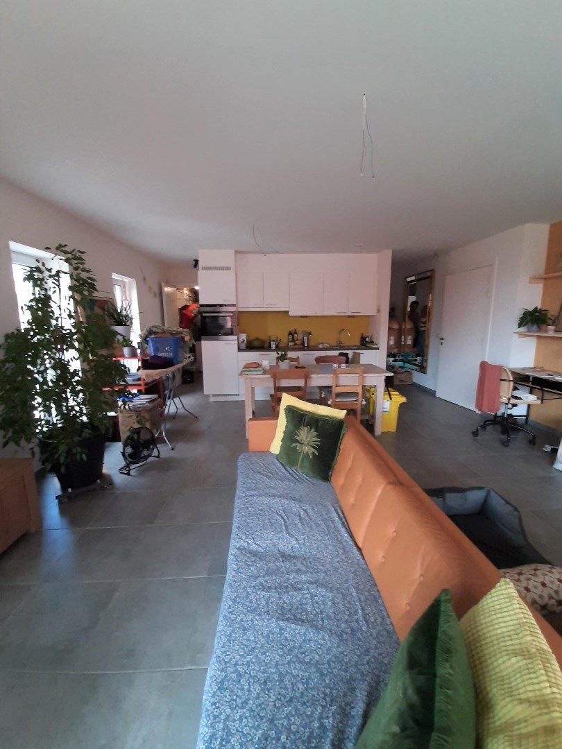 Recent appartement, gelegen op de eerste verdieping, met 2 slaapkamers 
