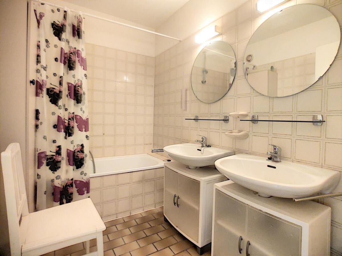 Ruim appartement met autostandplaats - Zeebrugge 