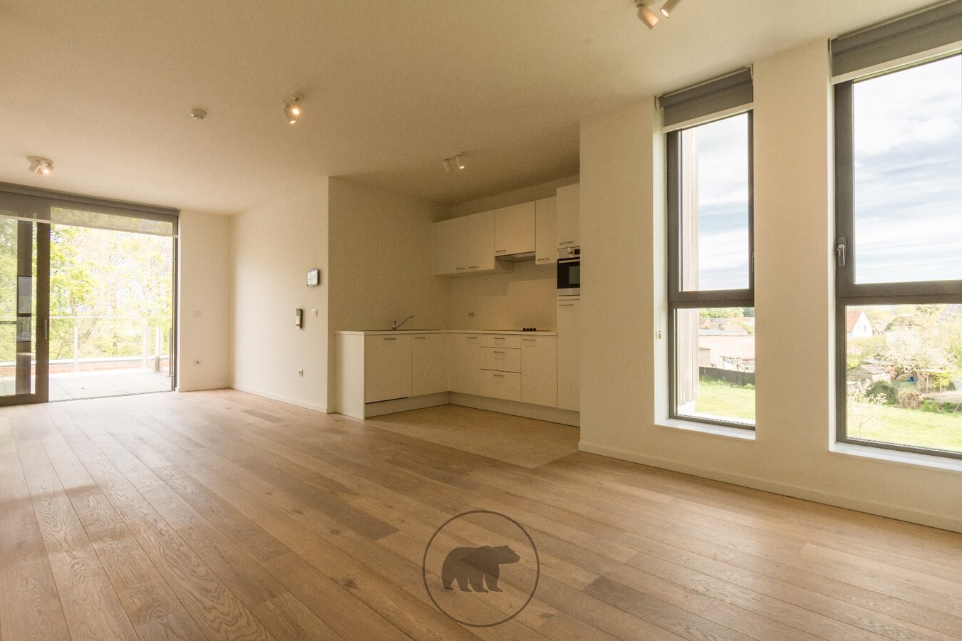 Luxueuze assistentiewoning met ruim terras en zicht op parkdreef 