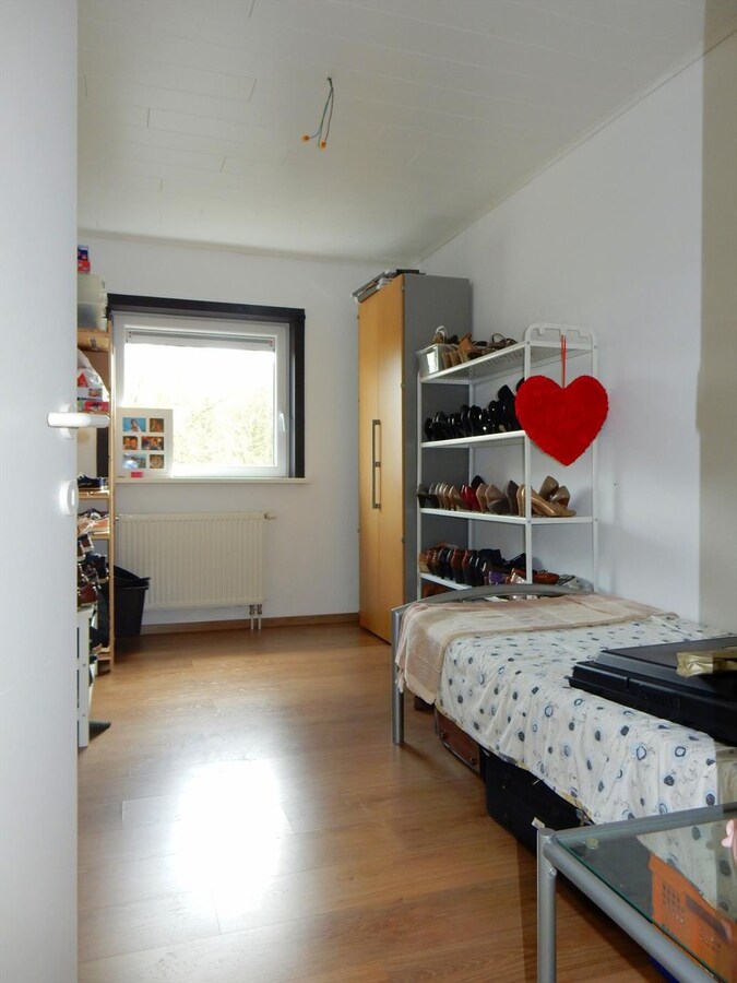 Gezellig en ruim appartement met zonnig terras te Varsenare 