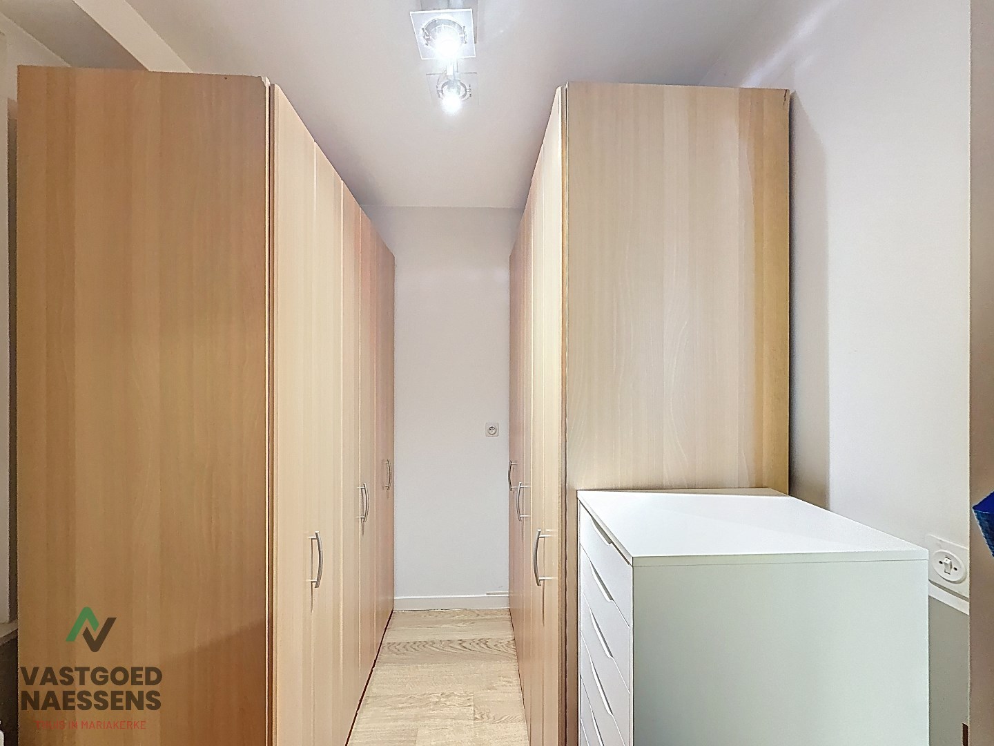 GEMEUBELD 2 SLPK APP IN CENTRUM OOSTENDE 