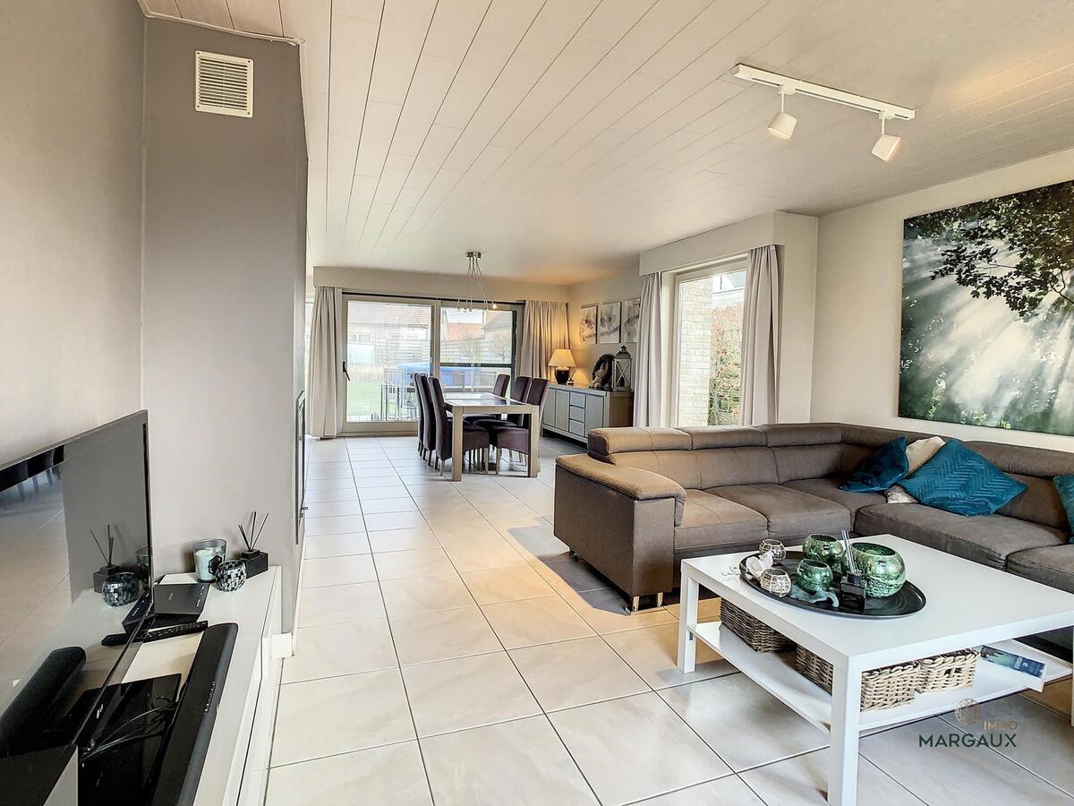 Rustig gelegen vrijstaande villa met grote tuin 