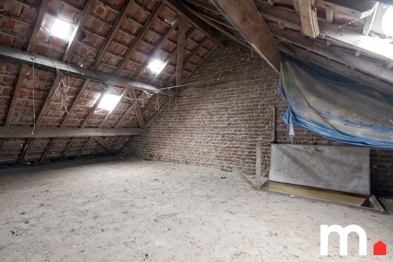 Woning te Kuurne met 173m² bewoonbare oppervlakte op Toplocatie met eventueel mogelijkheid tot handelspand! 