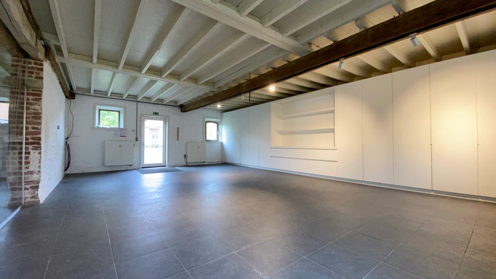 Rustig gelegen kantoren te huur in gerenoveerde hoeve in Heusden