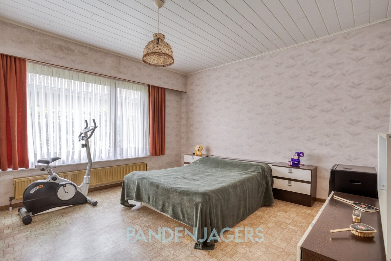 Te renoveren laagbouwwoning met grote zolder te Duffel 