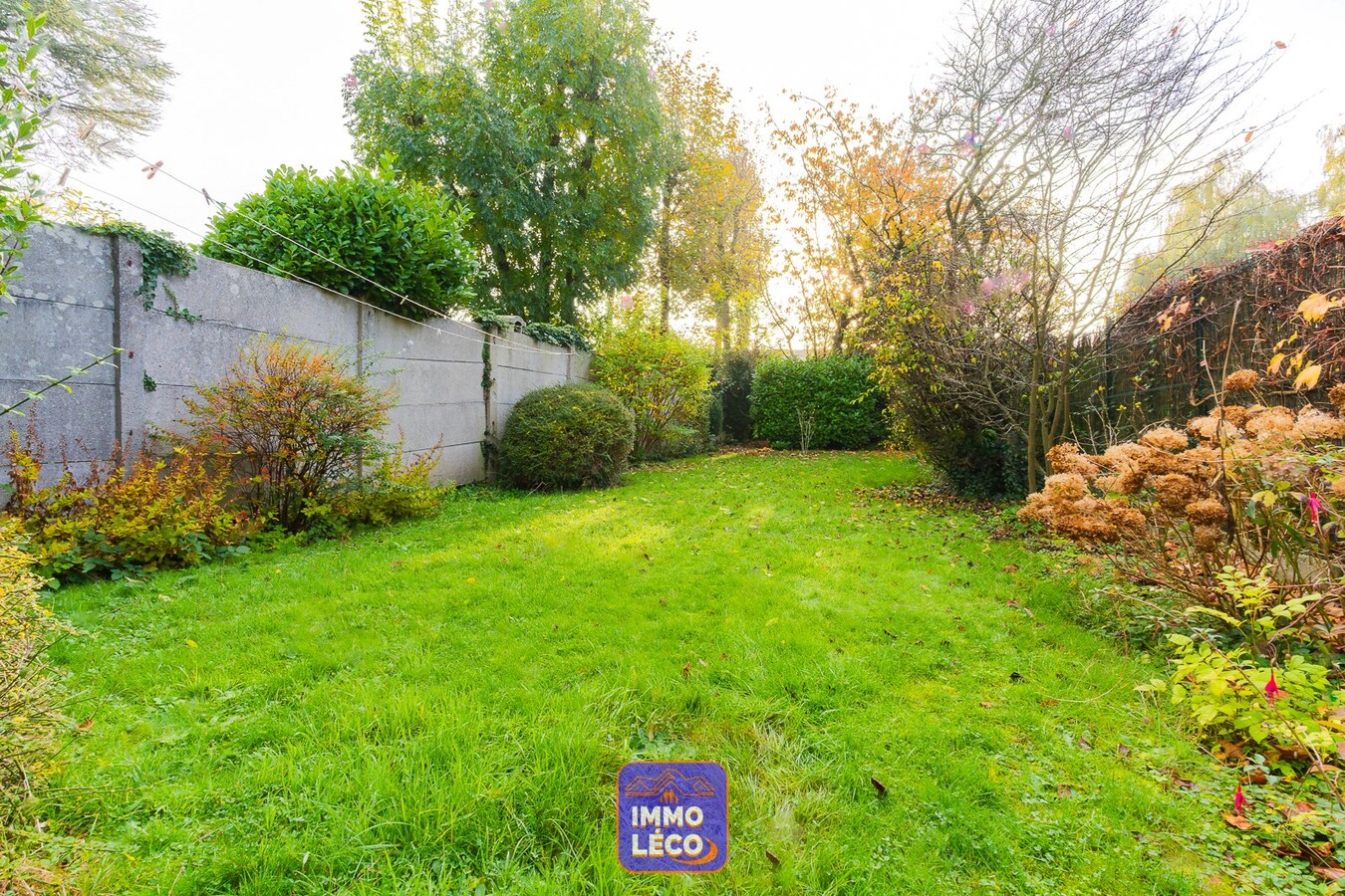 Maison Bourgeoise avec jardin et double garage, en face du Parc ! 