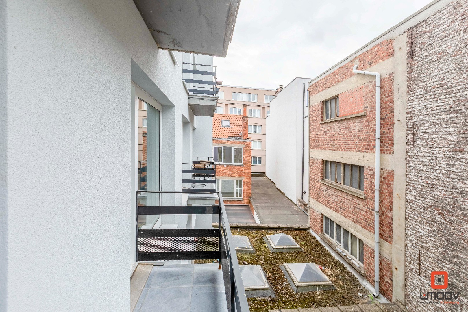 Instapklaar appartement met twee slaapkamers en terras in hartje Gent 