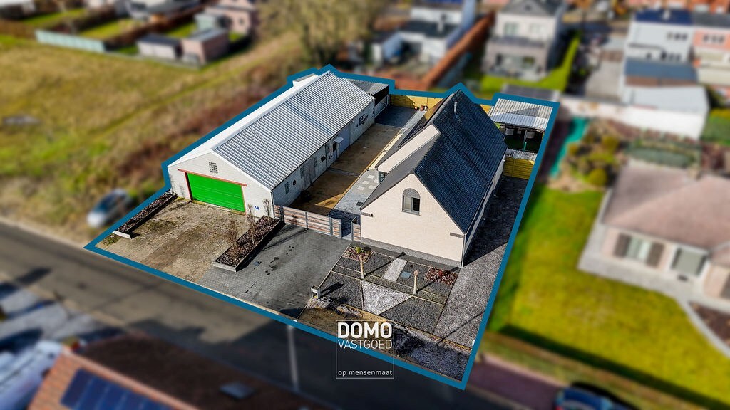 RUIME WONING VAN BOUWJAAR 2008 MET EPC LABEL B, 3 SLAAPKAMERS EN EEN HANGAR TE DIEPENBEEK 