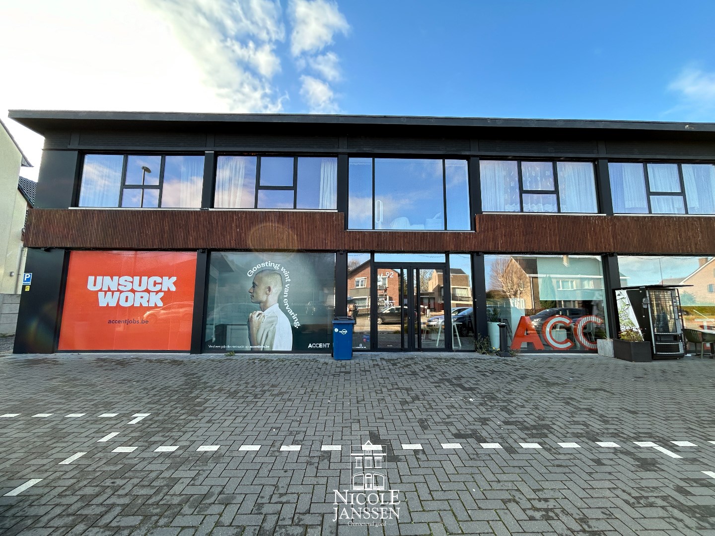 Gelijkvloers handelspand/kantoorruimte 