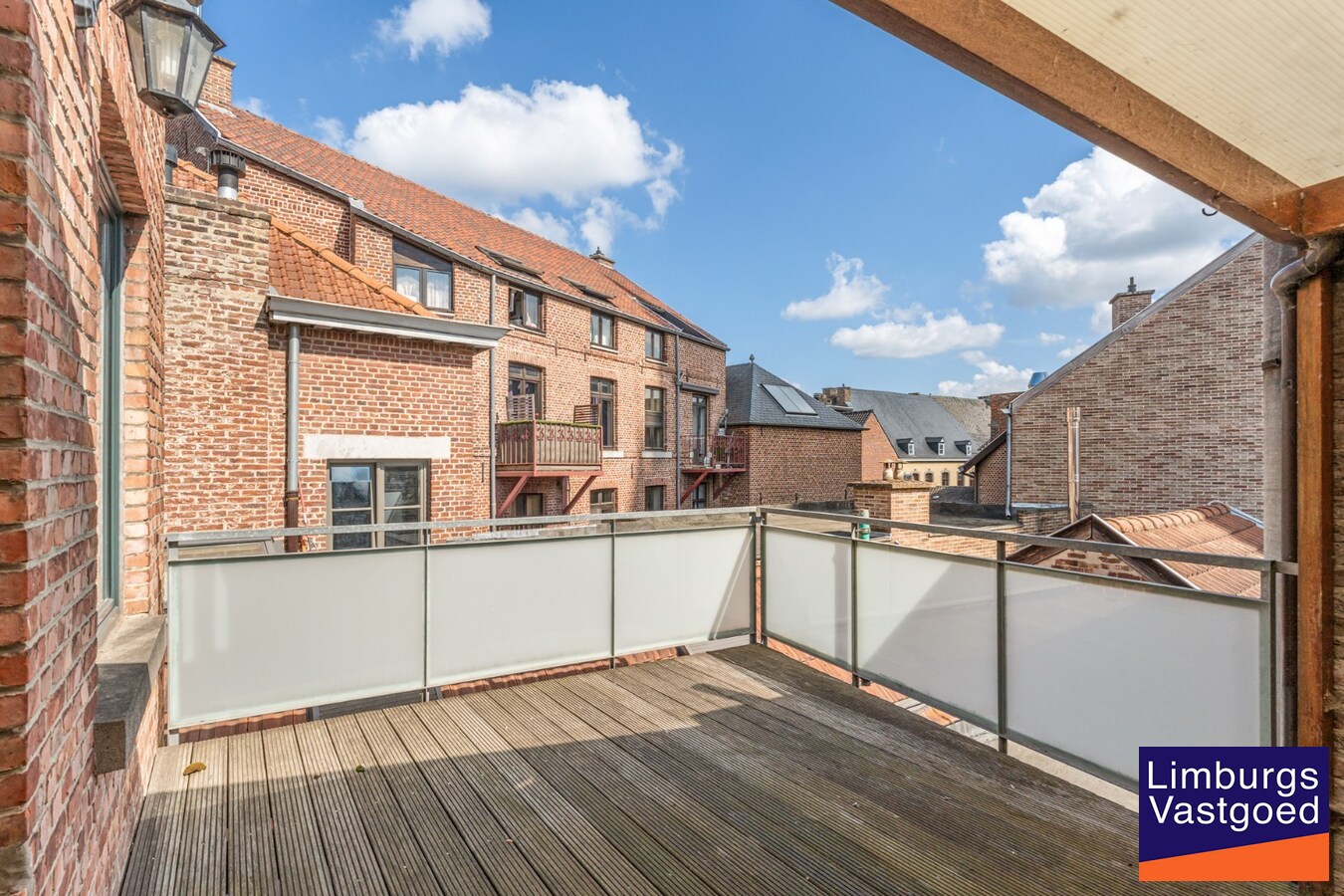 Handelshuis op commerciële topligging aan de Grote Markt 