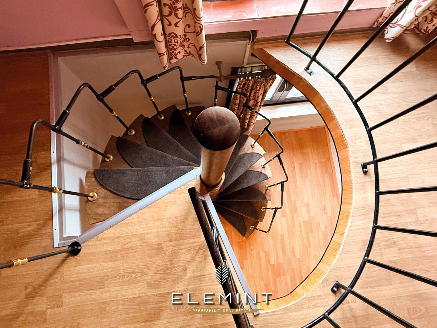 Karaktervolle te renoveren woning in rustige straat te Olsene 