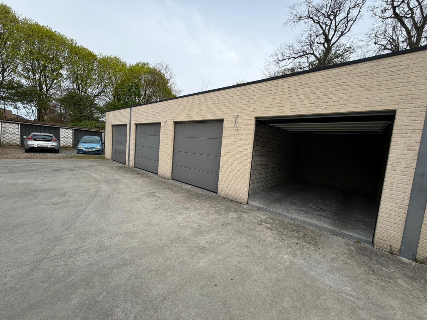 Garagebox te huur in het centrum van Geel 