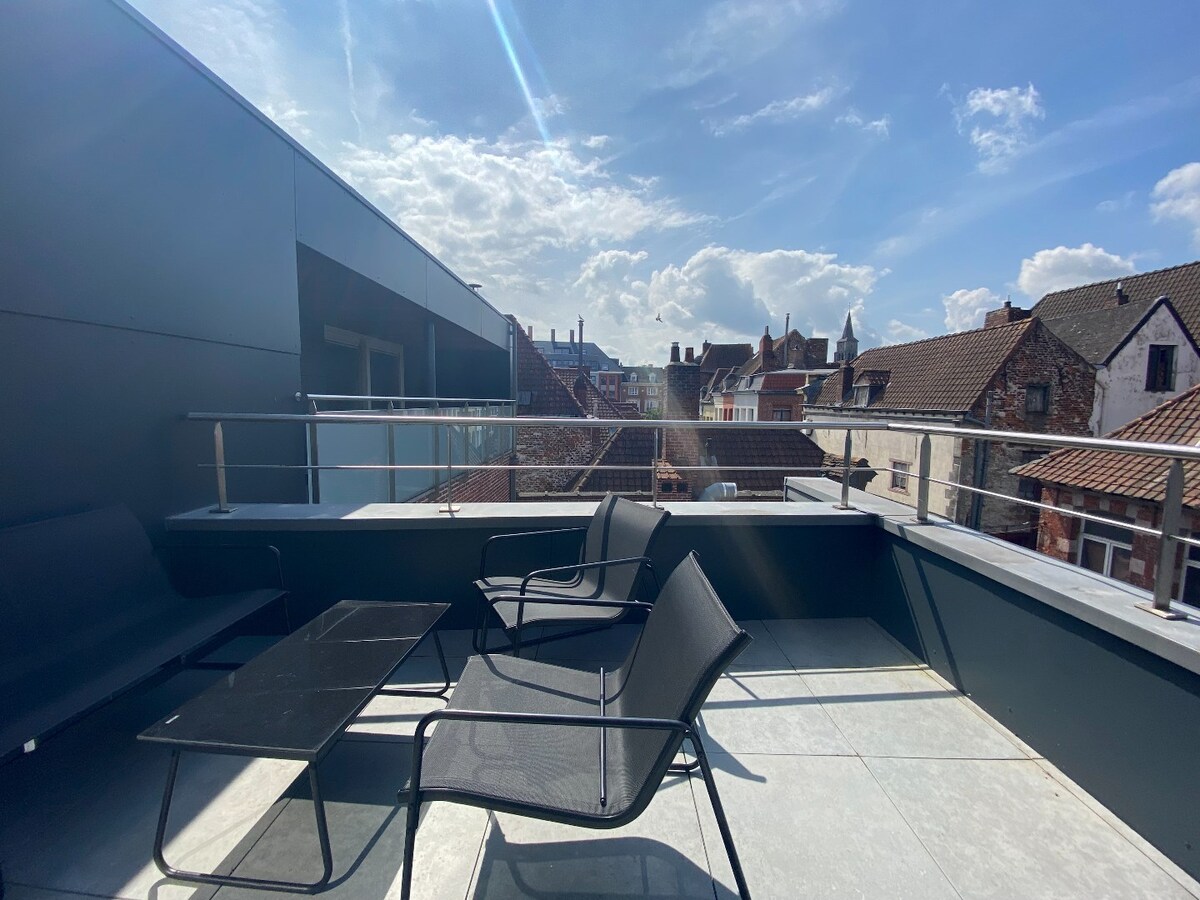 Appartement meublé avec terrasse en bord de Quai ! 