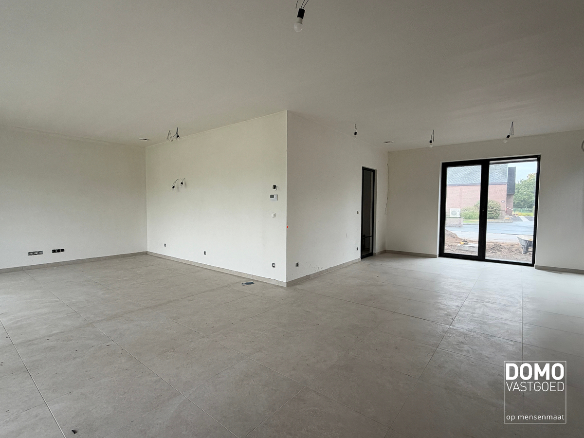 EXCLUSIEVE ENERGIEARME NIEUWBOUWWONGINGEN MET 4 SLAAPKAMERS, TUIN &amp; CARPORT IN HARTJE KERMT (HASSELT) 