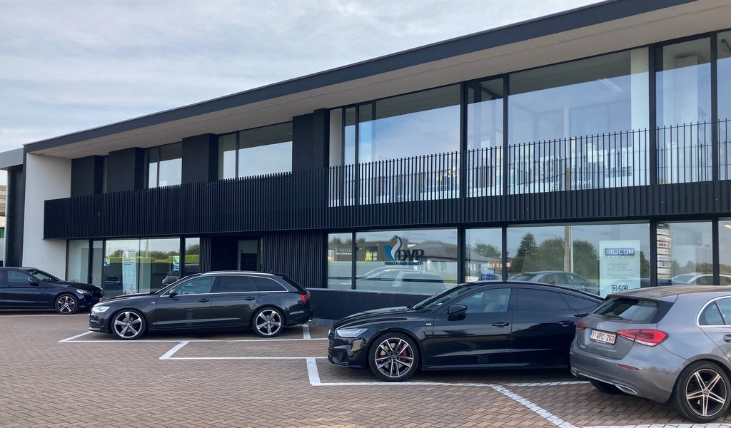 Kantoren en opslagruimte te huur in Nazareth