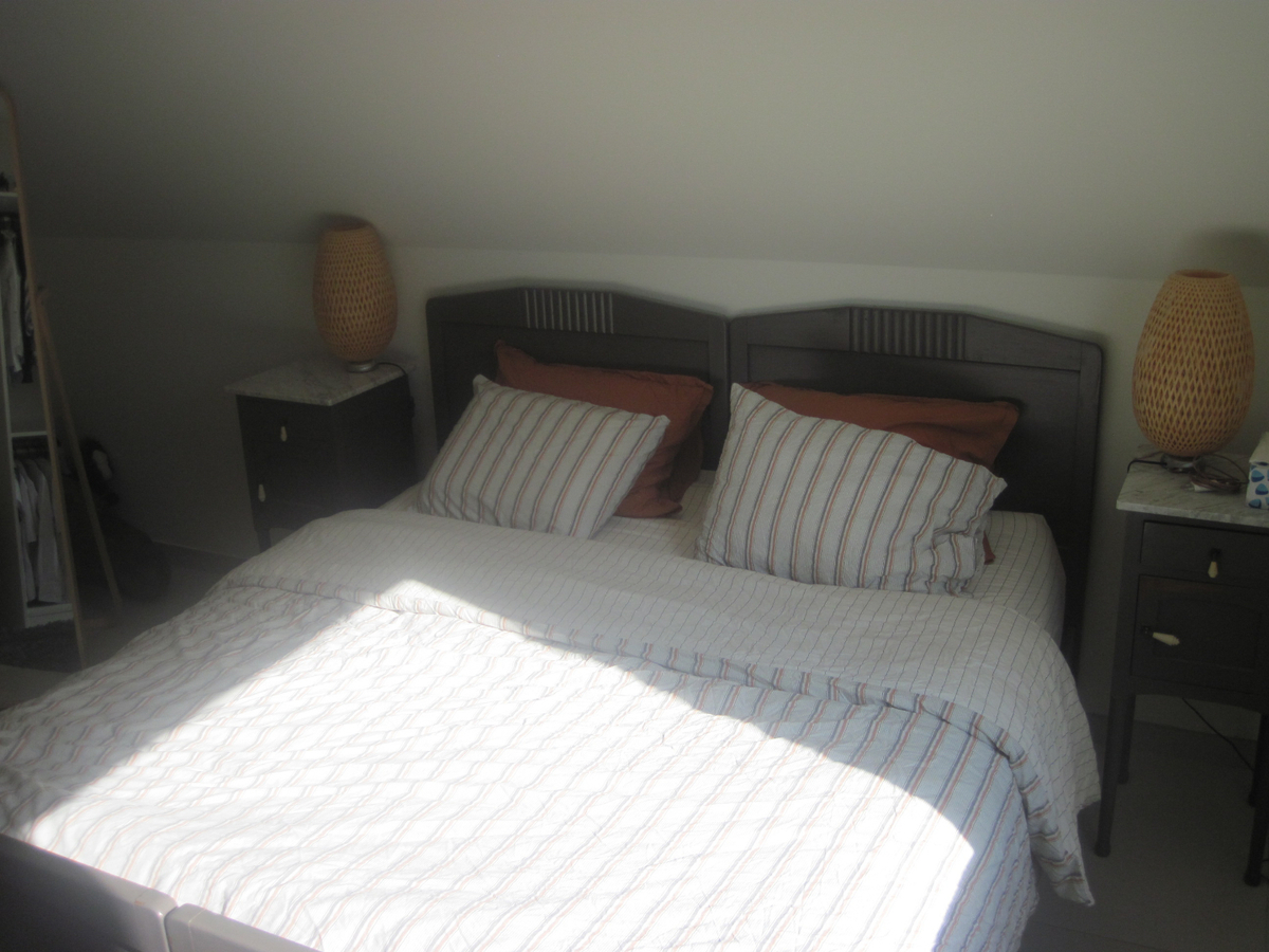 Nieuwe, ruime duplex!   GEEN VASTE KOSTEN !! 