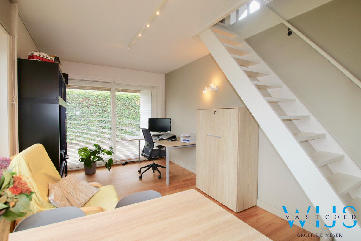 Instapklaar stijlvol woonhuis met leuke tuin te Assenede ! 