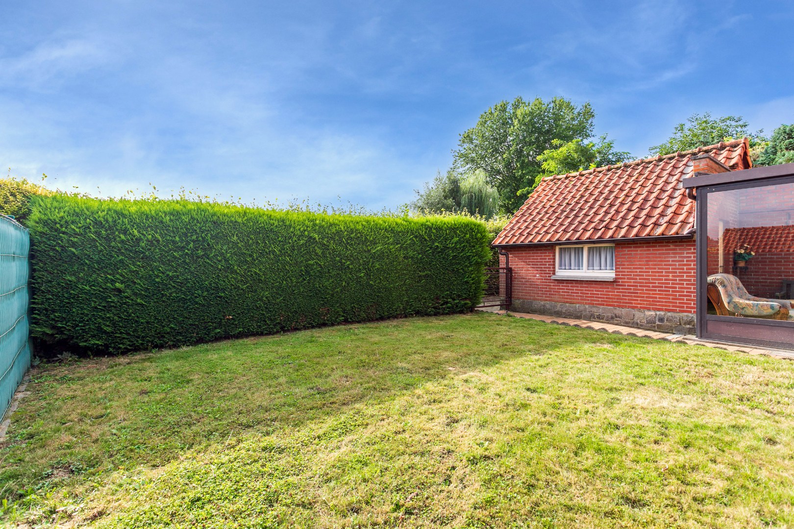 Te renoveren woning met 3 slpk te Lembeek 