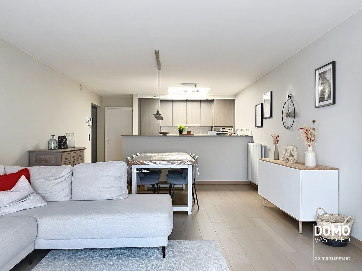 INSTAPKLAAR APPARTEMENT MET AUTOSTANDPLAATS TE CENTRUM KERMT - EPC label B 