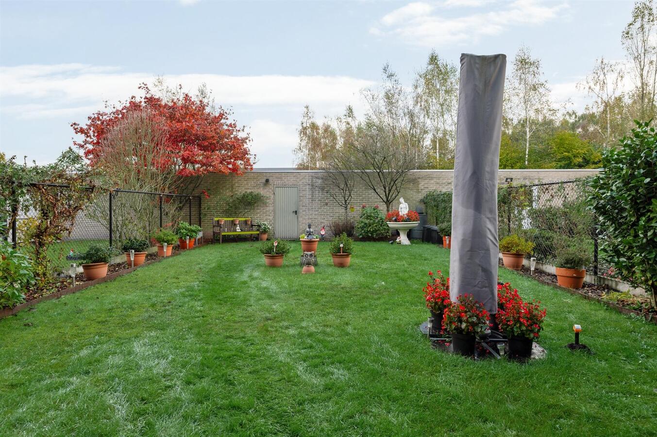 Gelijkvloers appartement met ruime tuin te Boom! 