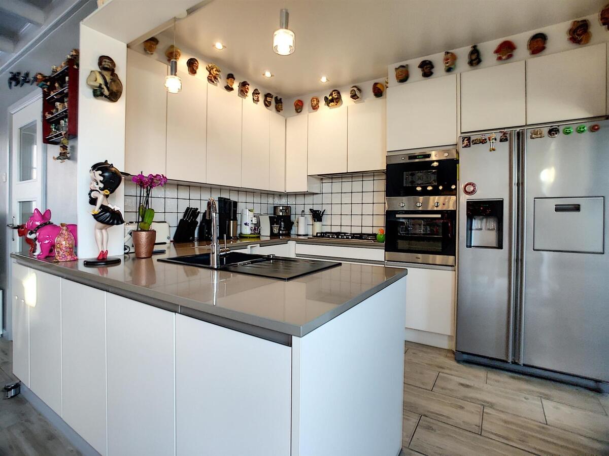 Knap gerenoveerde woning met zongericht terras - Sluis 