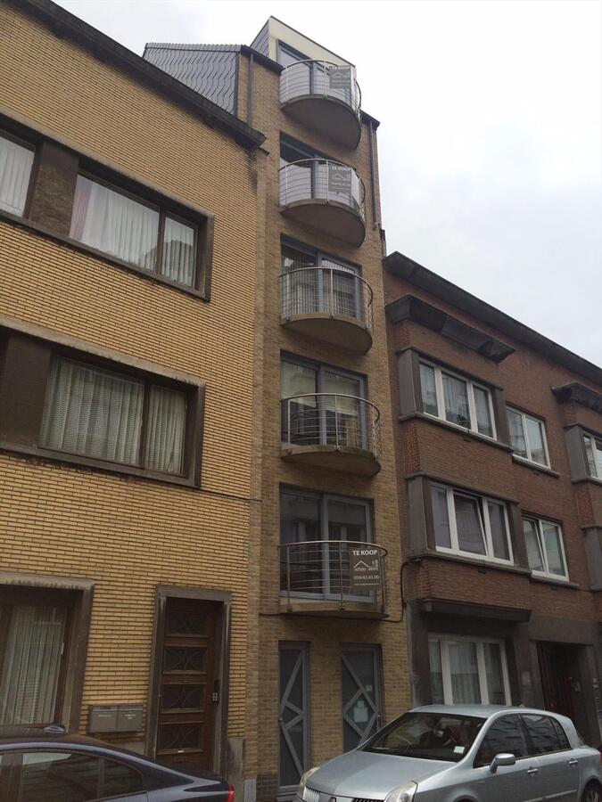 CENTRAAL GELEGEN  APPARTEMENT NABIJ JACHTHAVEN OOSTENDE 