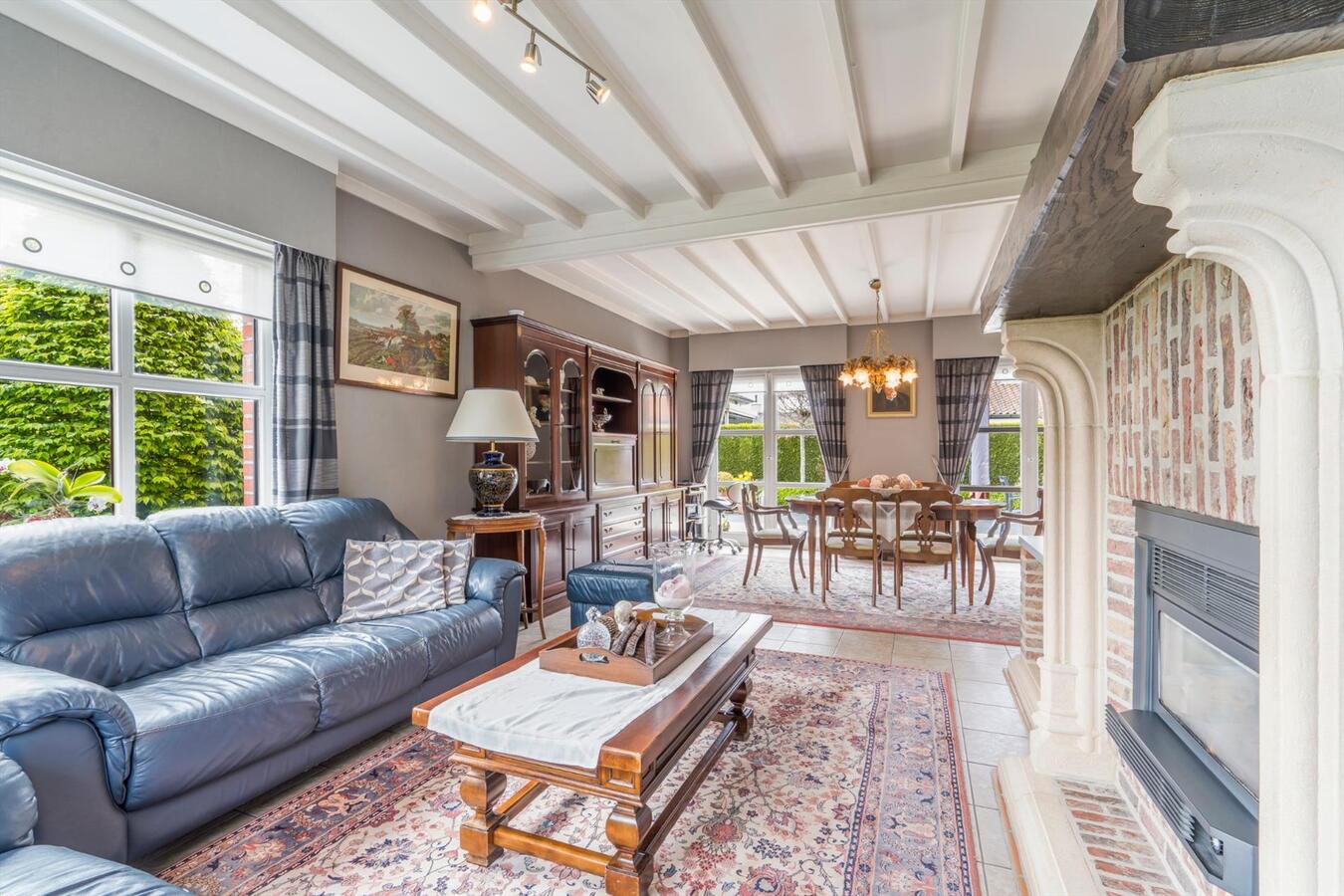 Rustig gelegen instapklare woning met 4 slaapkamers op 690 m² te Koekelare 