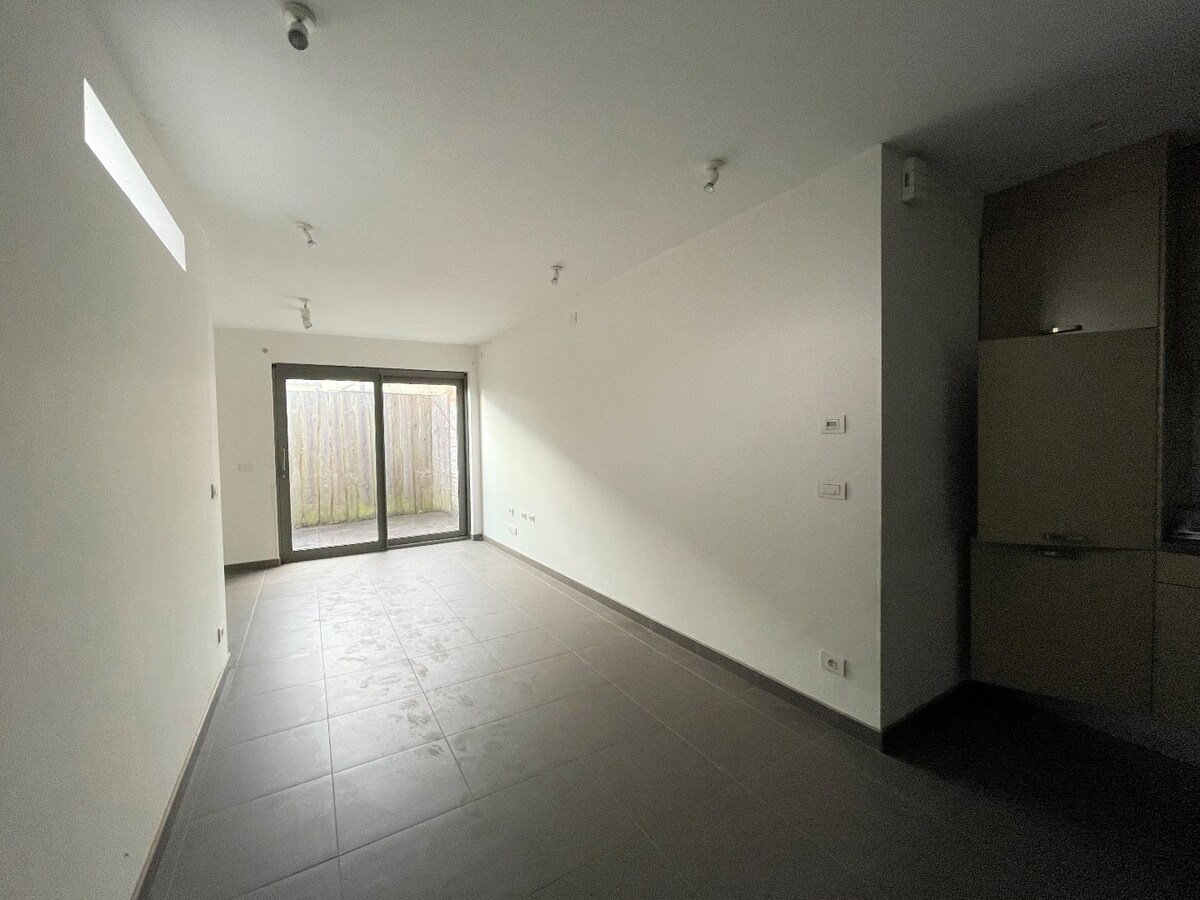 Ruime  woning met 4 slaapkamers en terras in centrum Tielt 