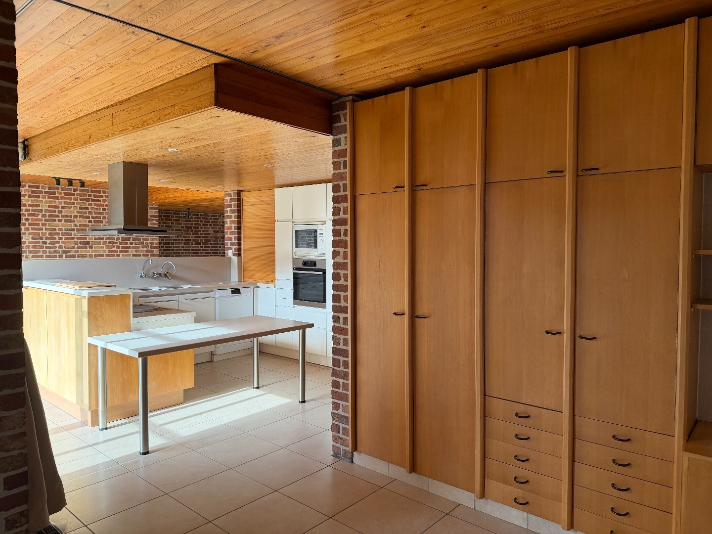 Ruime alleenstaande woning te huur met 3 slaapkamers, garage en tuin – Olmenlaan 99, Zulte 