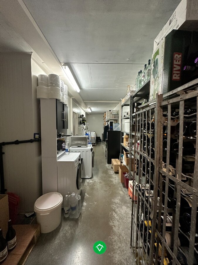 Combinatie wonen &amp; werken: horecazaak met woonst in Eernegem 