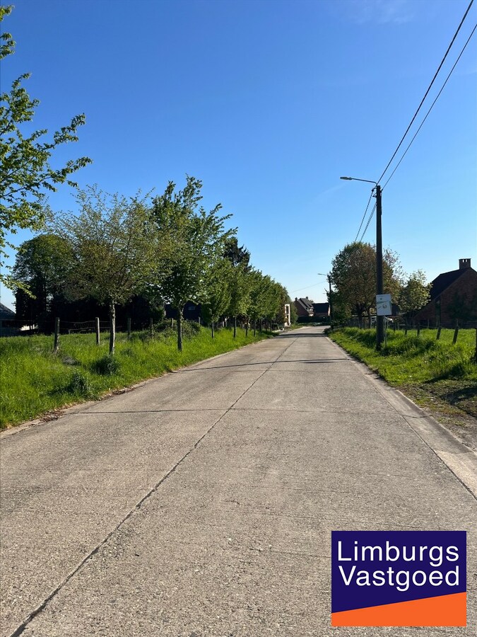 Nieuwbouwwoning, open bebouwing, 3 slpk, 14a14ca 
