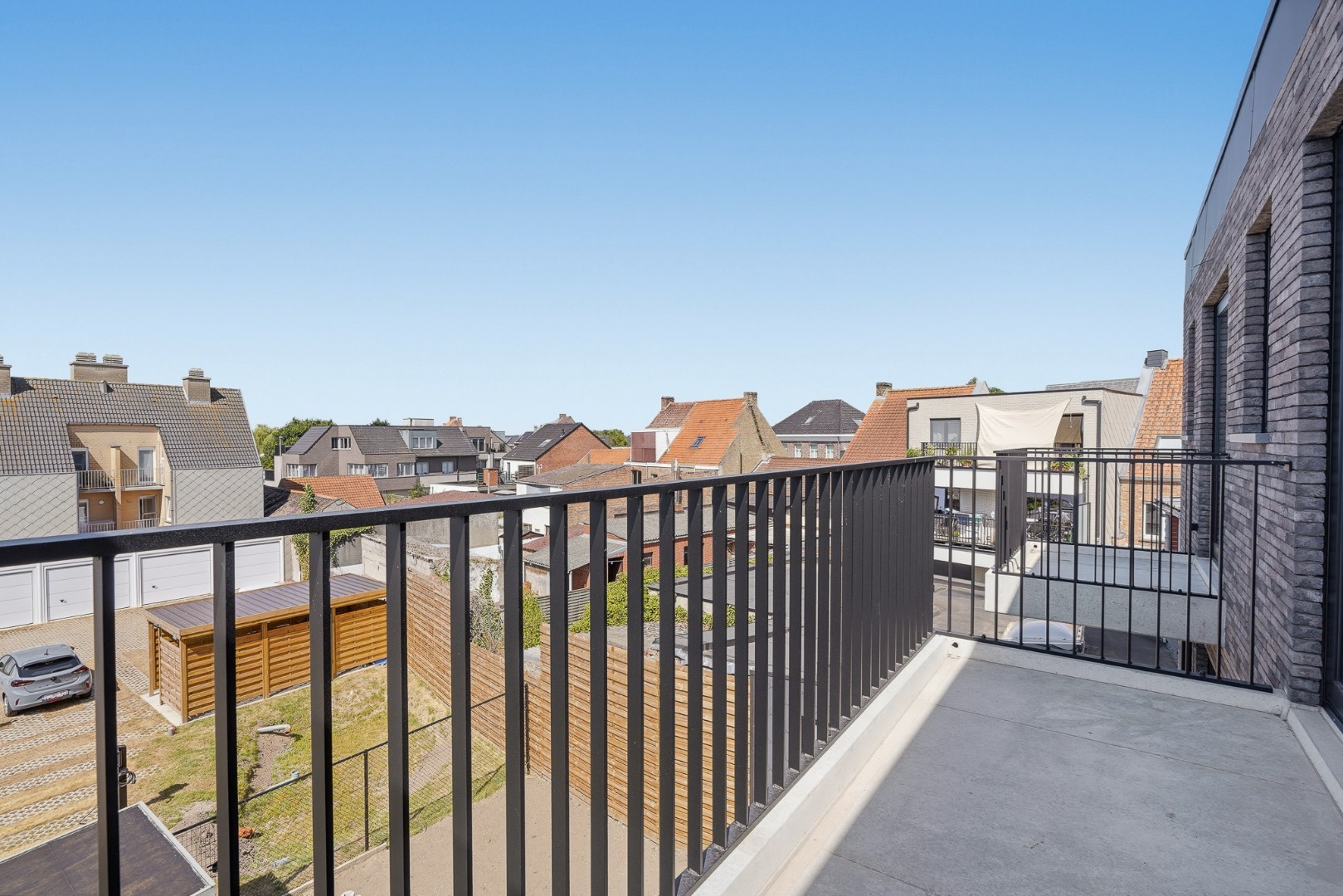 Nieuwbouwappartement met 1 slaapkamer en bovengrondse staanplaats te huur in Oudenburg! 