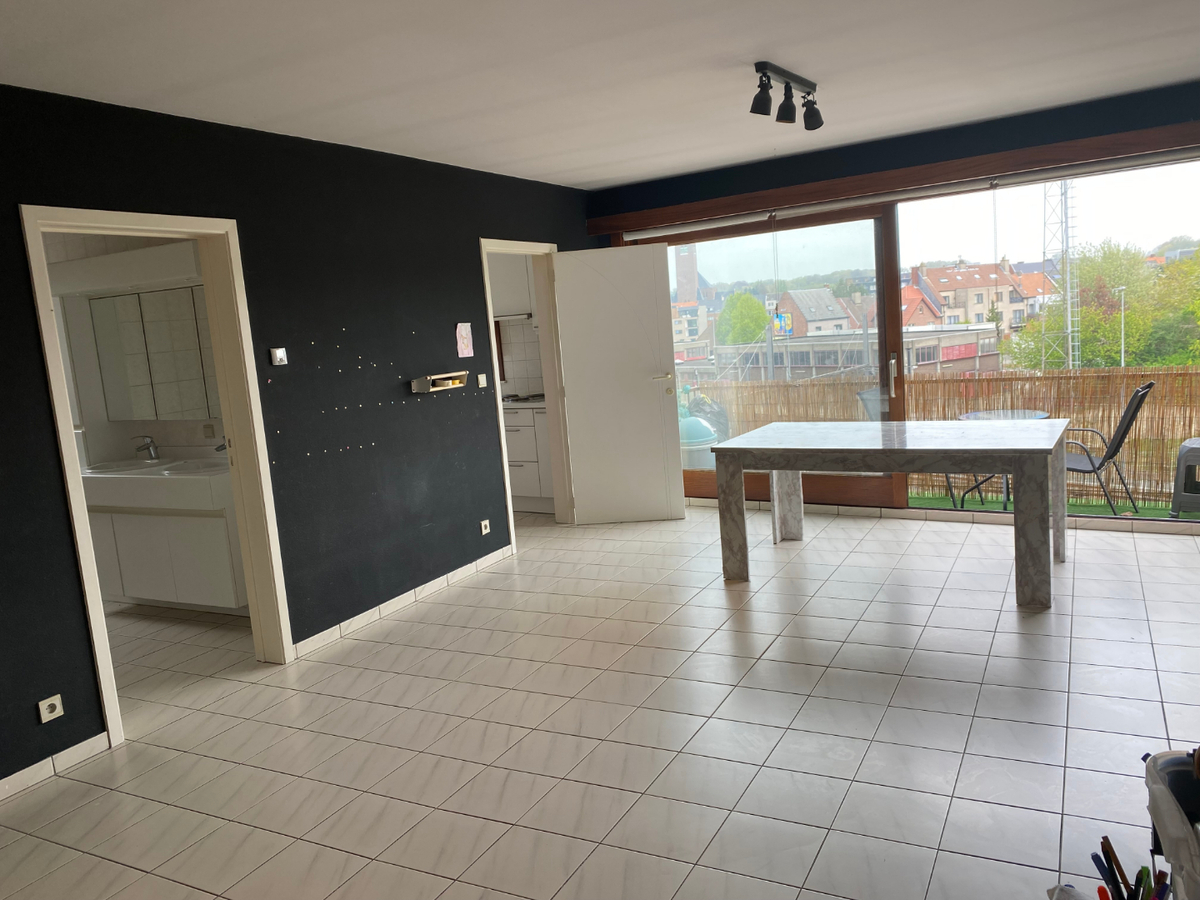 Mooi 2 slaapkamer appartement in centrum Zottegem 