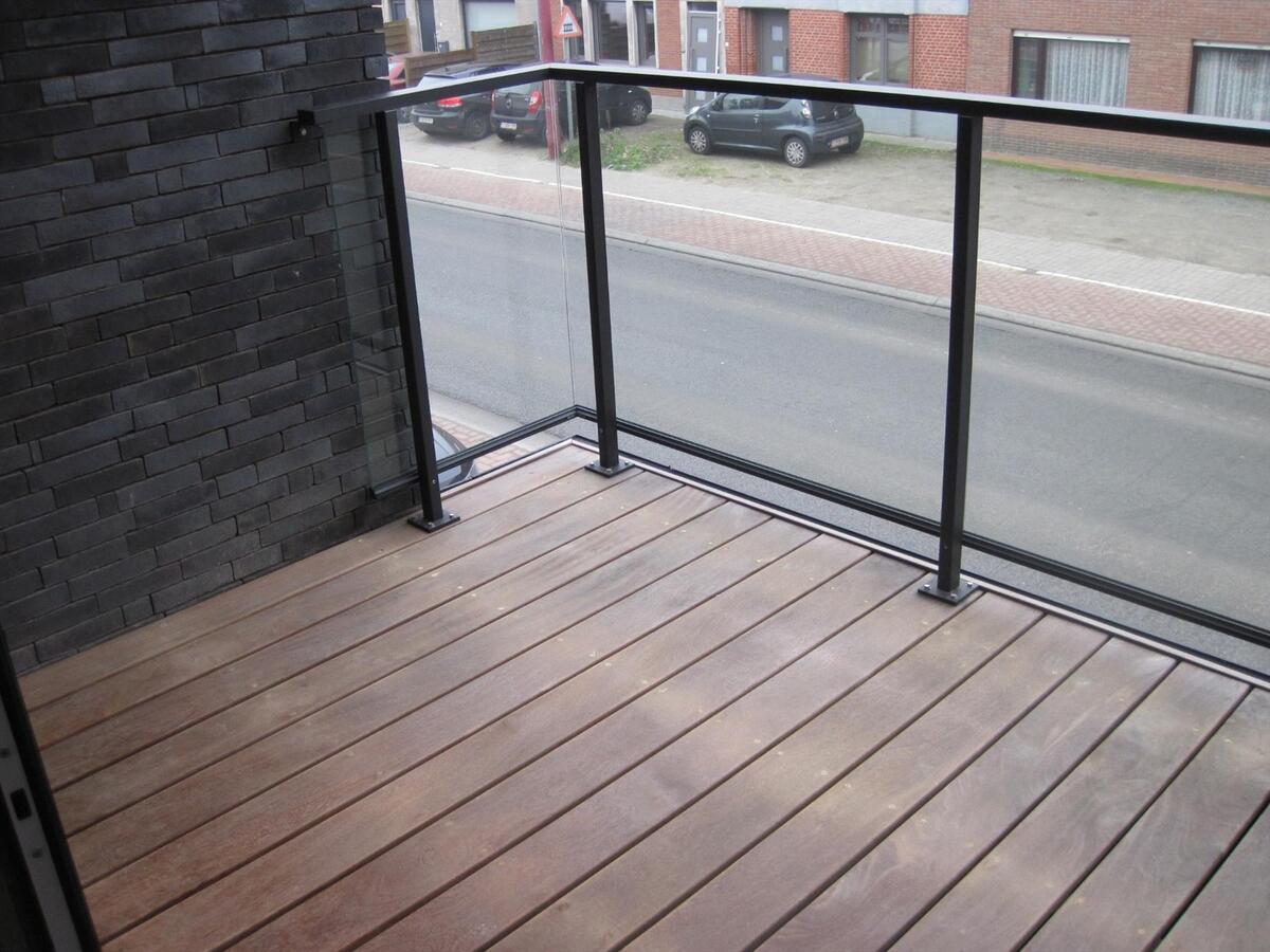 Nieuw appartement !    Kleine residentie met een sterke architectuur. 