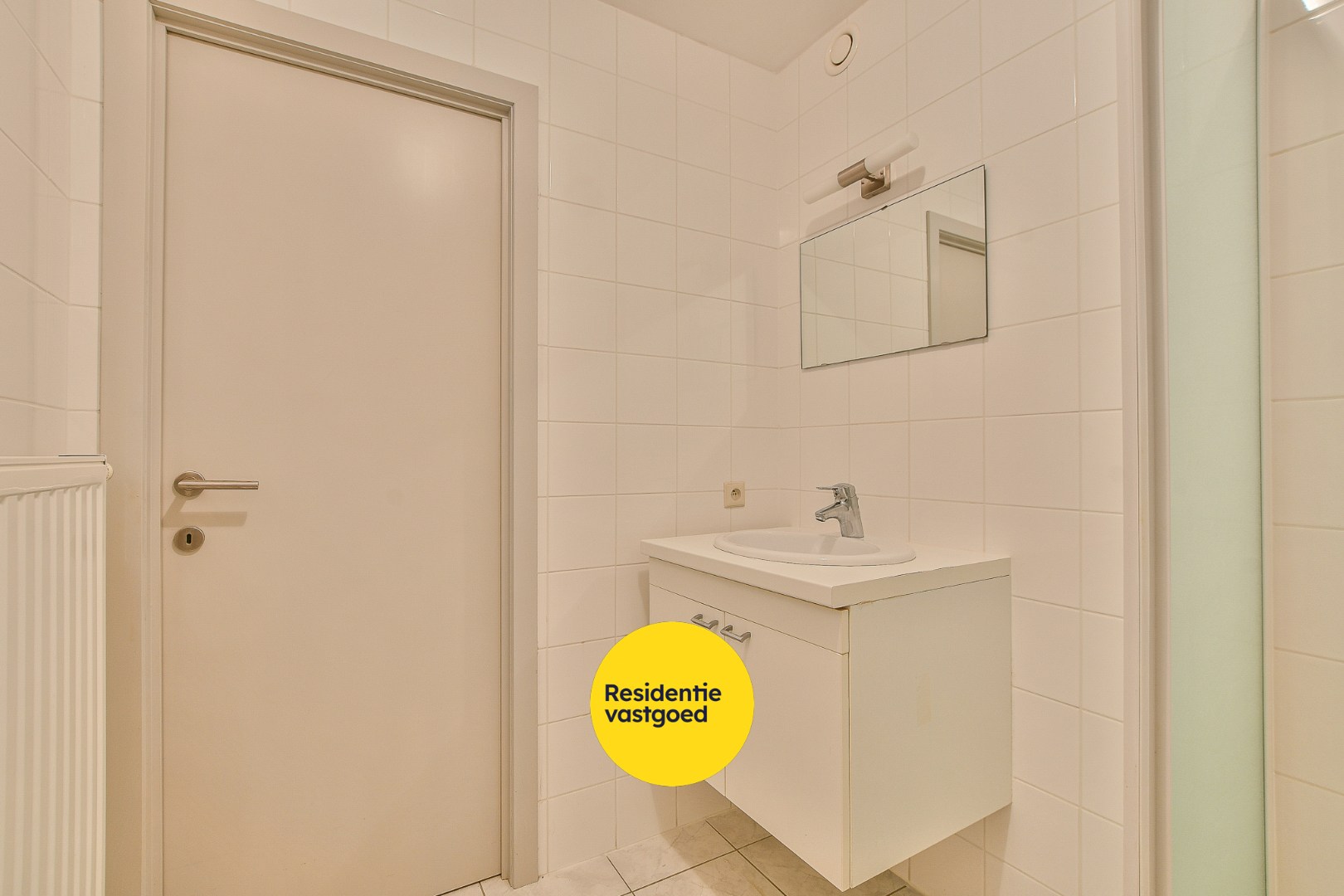 Modern gelijkvloers appartement met 2 slaapkamers– op slechts 500m van strand en zee! 