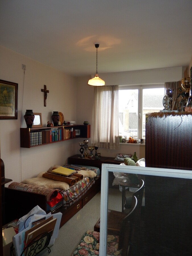 Op te frissen halfopen woning 