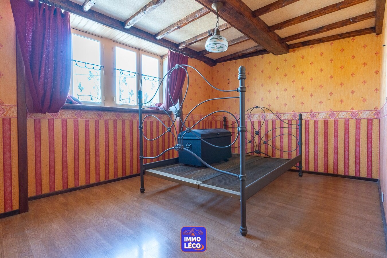 Deux maisons avec jardins et double garage, EXCELLENT POTENTIEL, IDEAL INVEST ! 