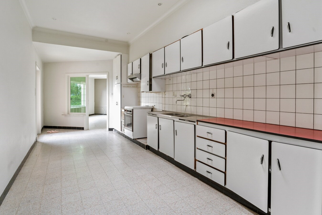 Ruime karakterwoning op ruim perceel van 618m² 