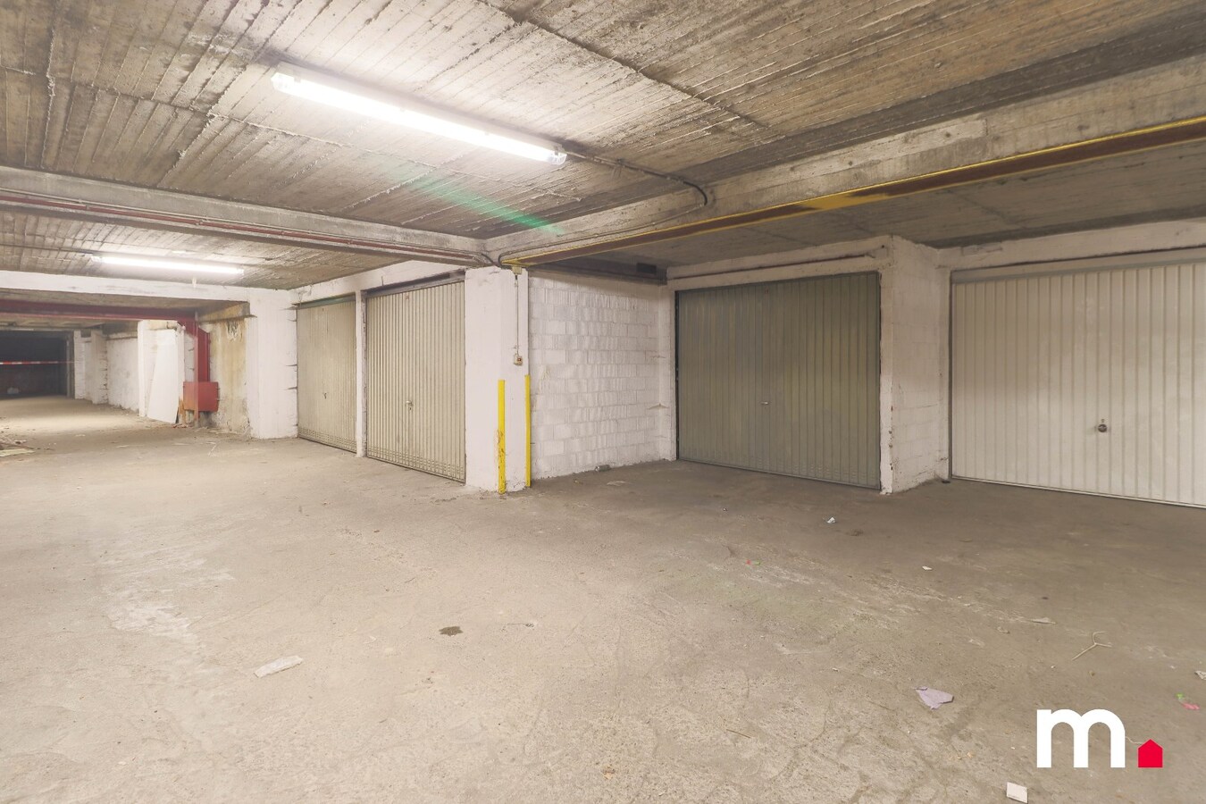 Garage te koop pal in het centrum van Kortrijk ! 