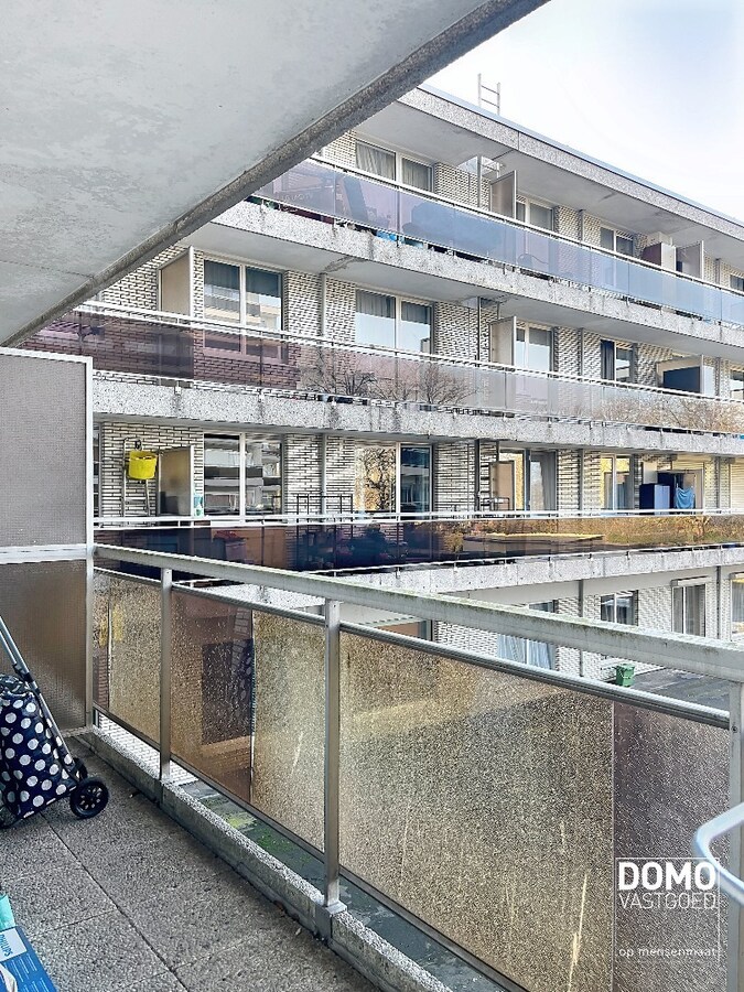 RUIM 2-SLAAPKAMERAPPARTEMENT MET TWEE TERRASSEN EN ENERGIELABEL B 