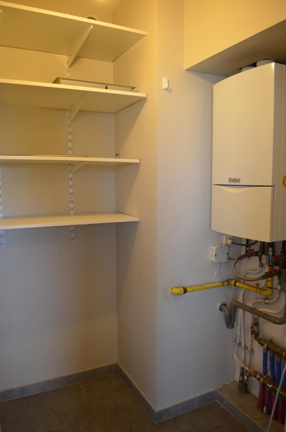 Recent app. met 2 slpks en garage te Lovendegem 