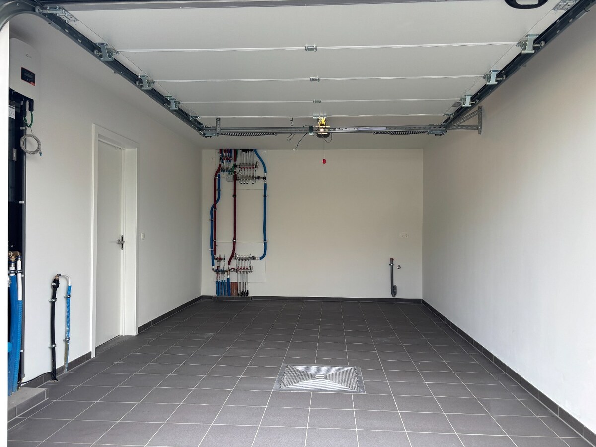 BEN nieuwbouwwoning (E-peil E30) met 3 slaapkamers in het centrum van Zoersel 